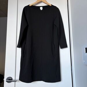 H&M Black Shift Dress – Boat Neck – Long Sleeves – Front Pockets